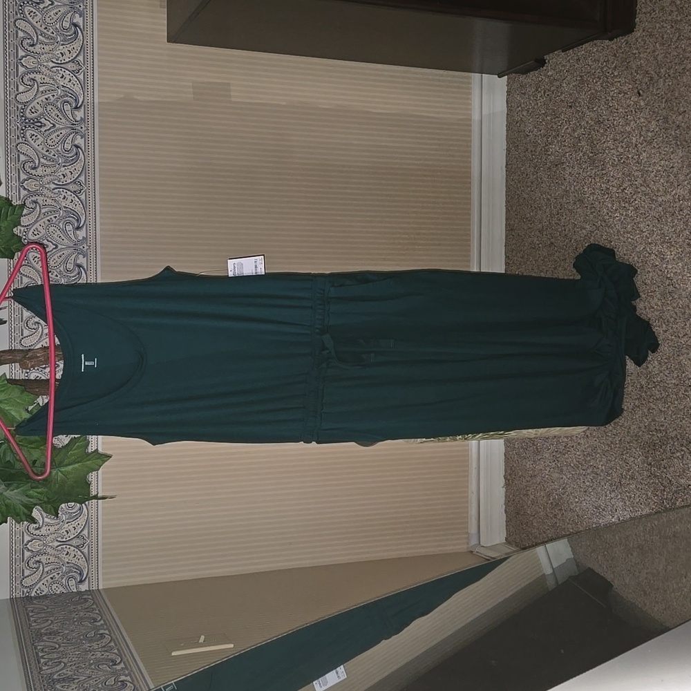 Amazon Essentials jump suit size small tags on